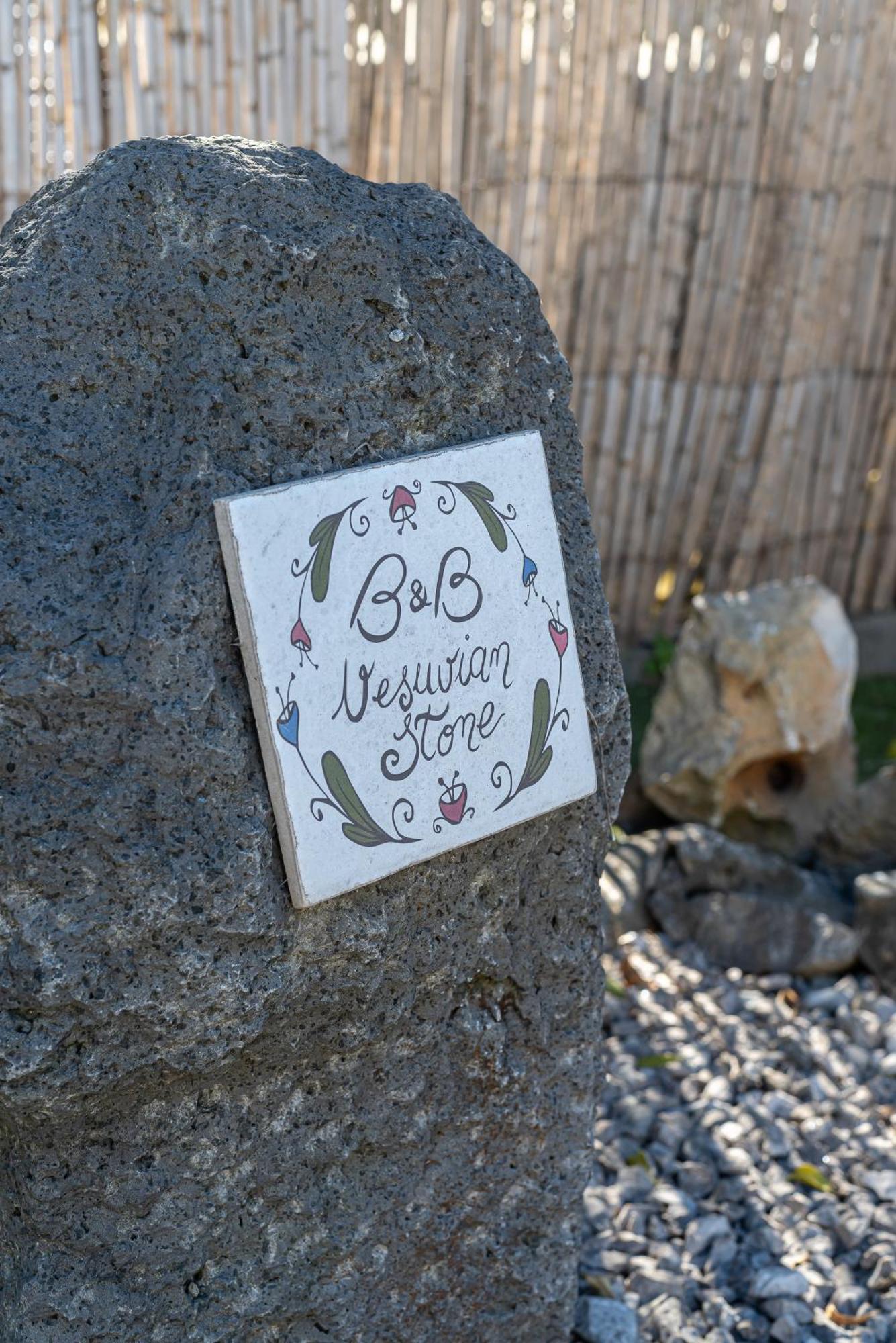 B&B Vesuvian Stone Pompéi Extérieur photo