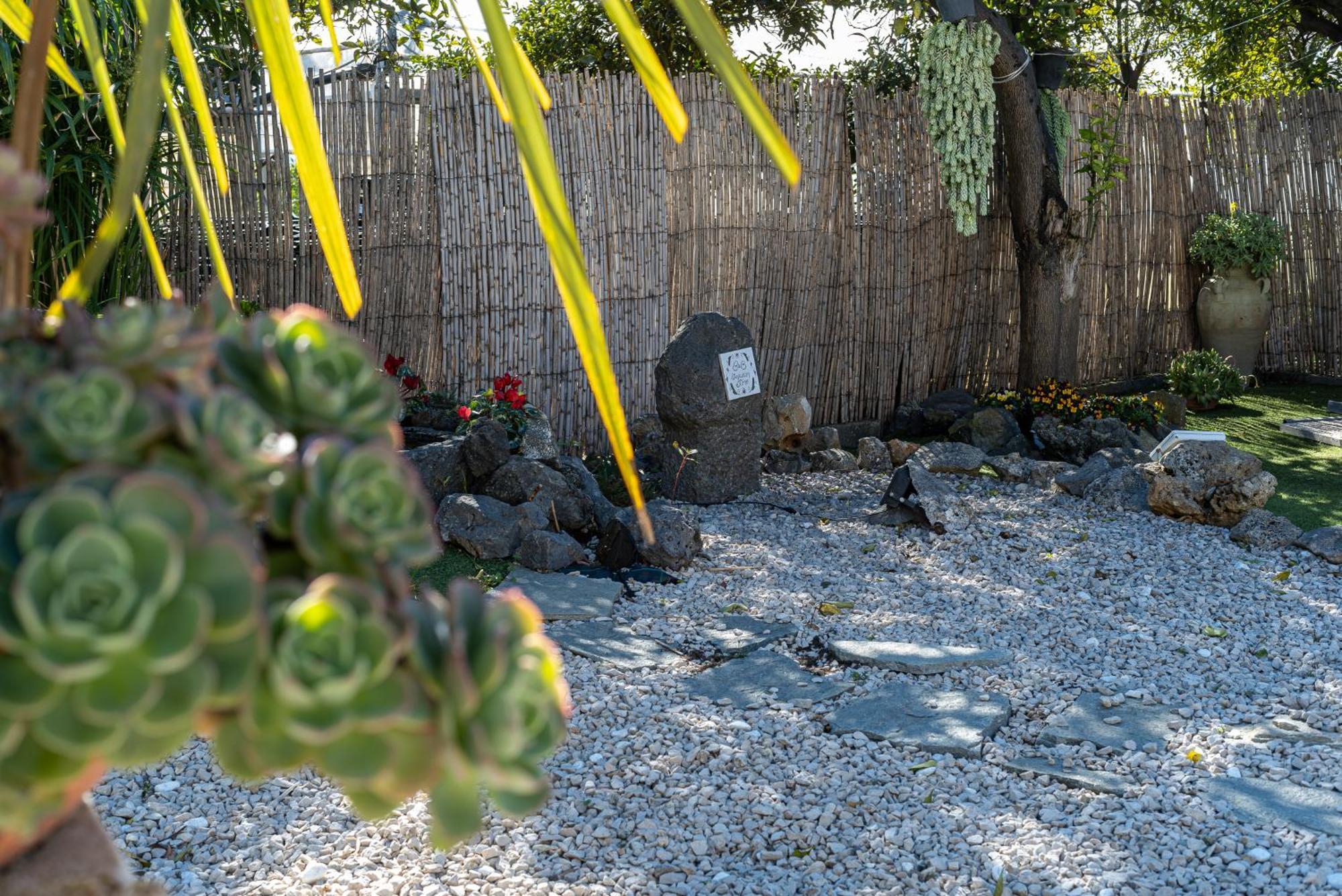 B&B Vesuvian Stone Pompéi Extérieur photo